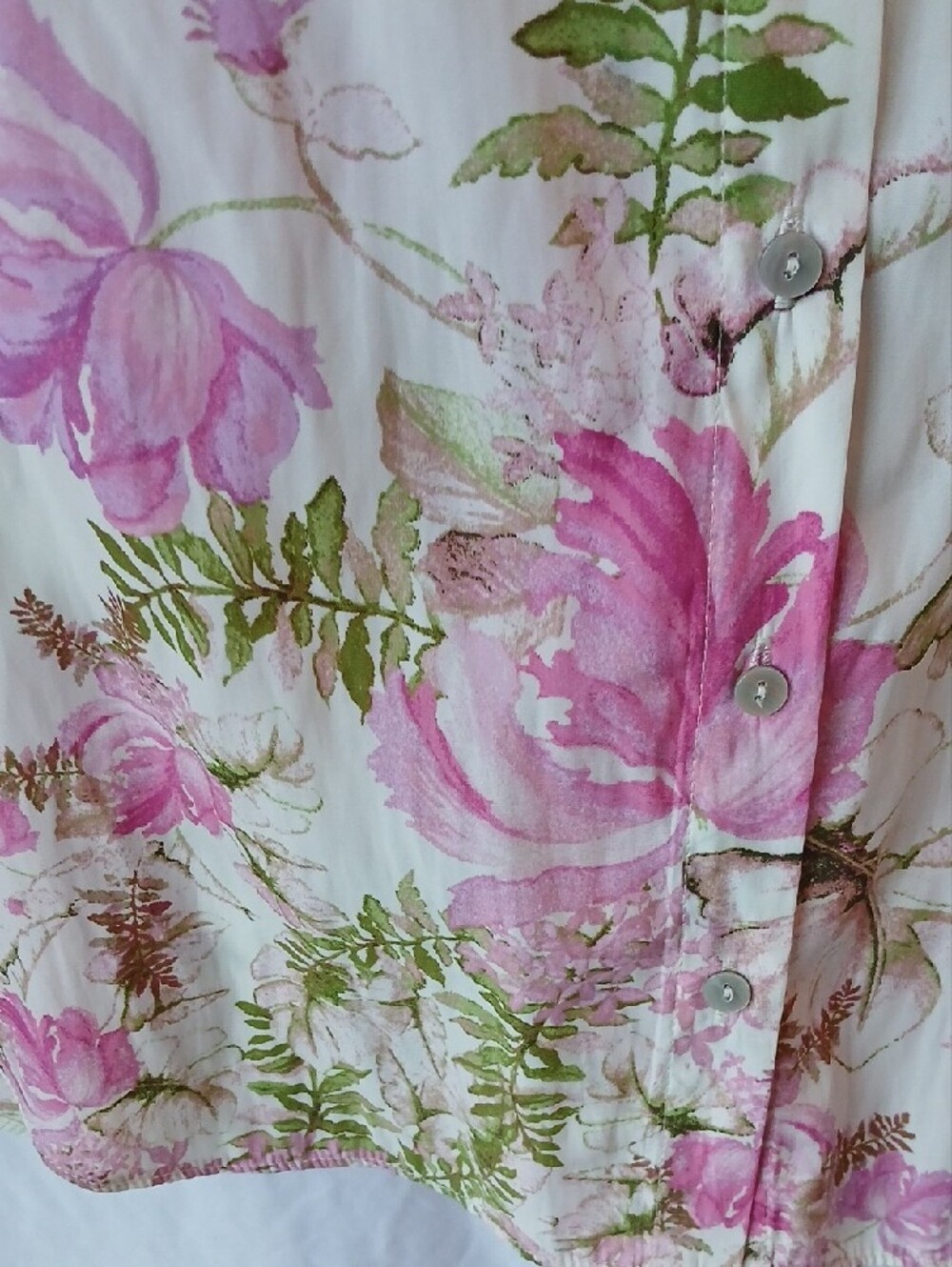 Lovely Rose & Olive Cream Button-Down Shirt with Pink Floral Print - Picture 2 of 7